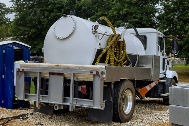 Best Portable toilet rental cost  in Mackinaw, IL